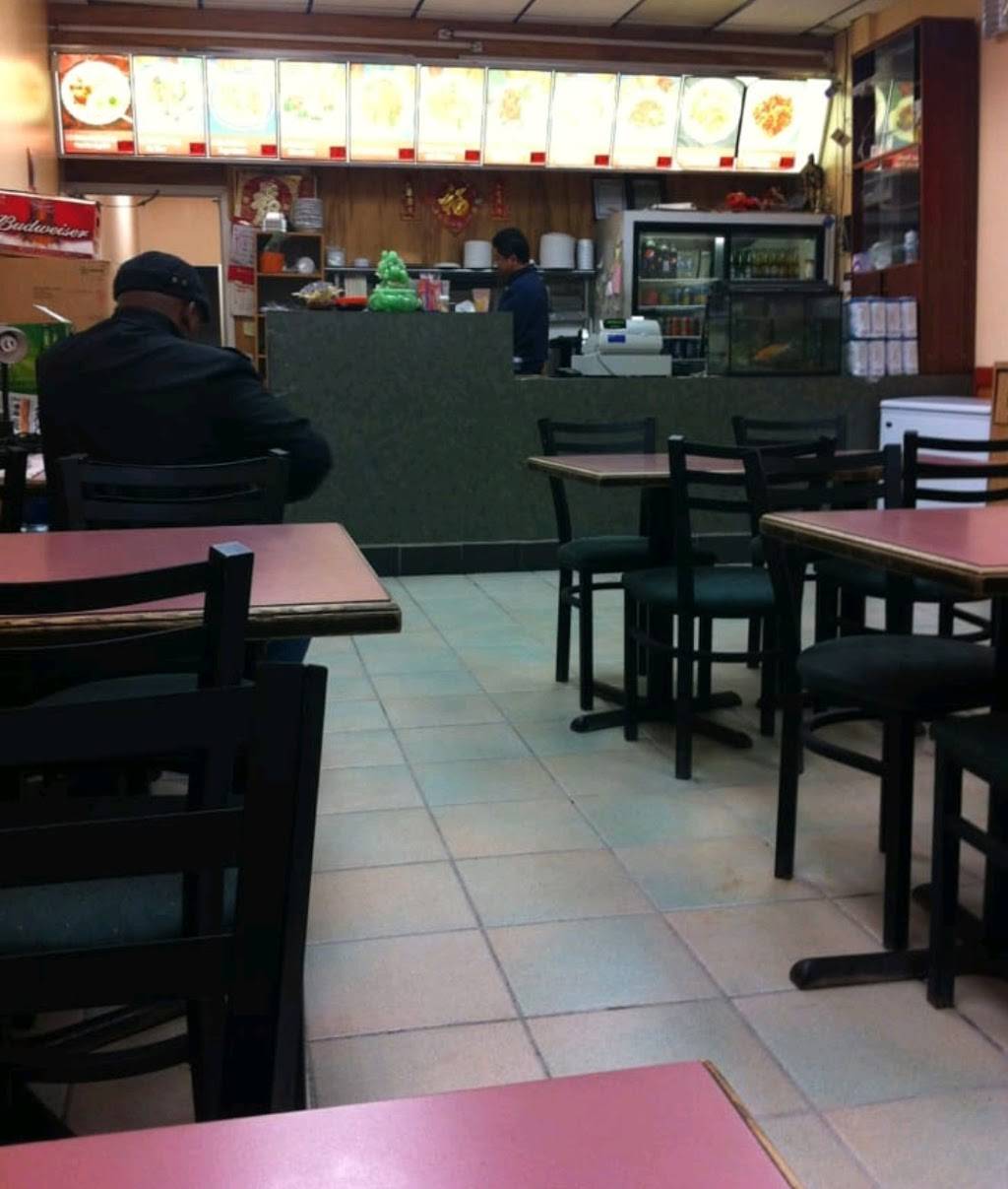 King Asian | restaurant | 2500 Hurontario St, Mississauga, ON L5B 1N4, Canada | 9052812388 OR +1 905-281-2388