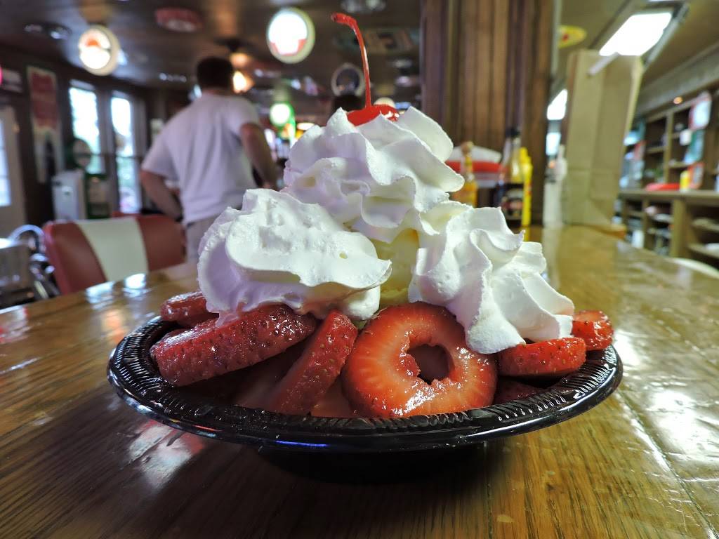 Cammack Station | restaurant | 9200 W Jackson St, Muncie, IN 47304, USA | 7657593871 OR +1 765-759-3871