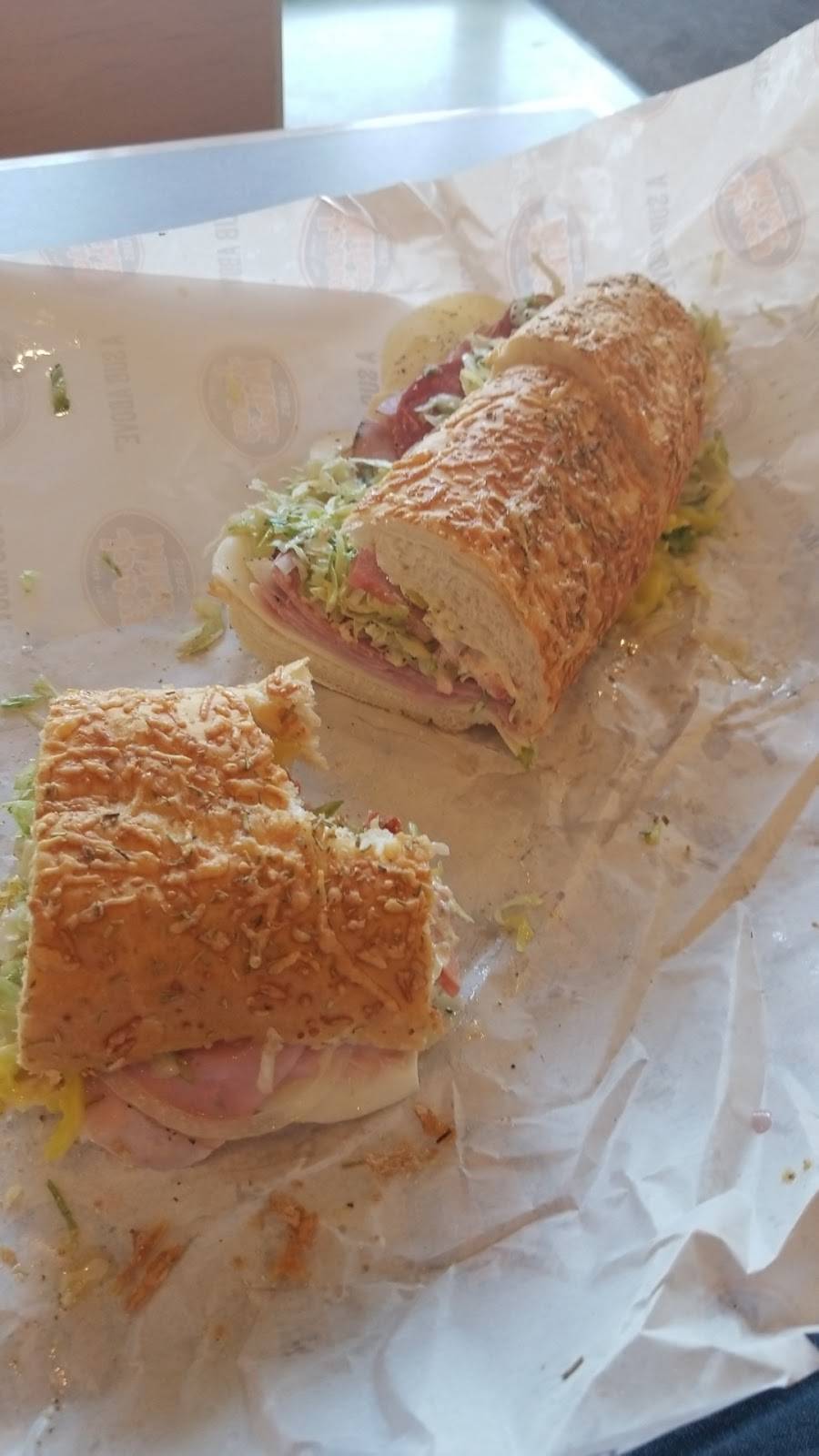 Jersey Mikes Subs | meal takeaway | 6310 Grand Ave #400, Gurnee, IL 60031, USA | 8478550601 OR +1 847-855-0601