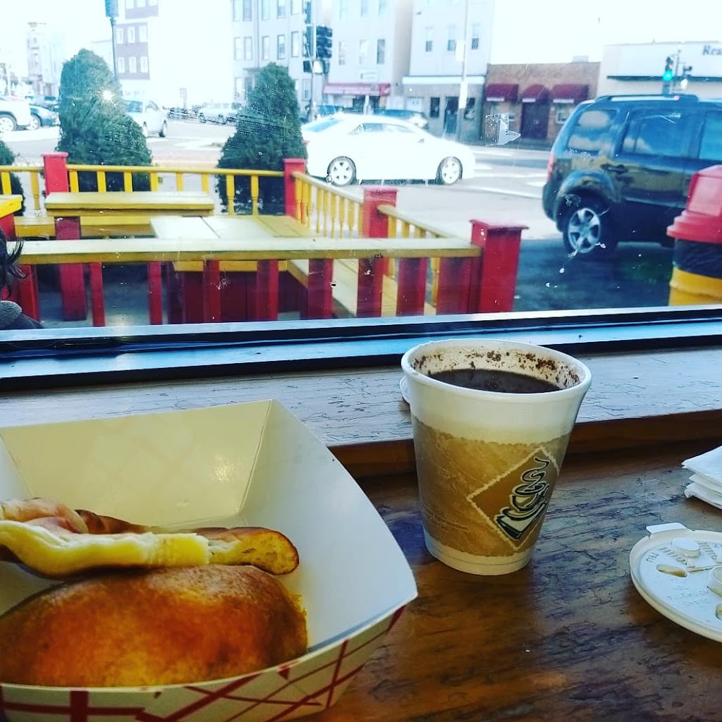 La Chiva Restaurant | restaurant | 259 Bennington St, Boston, MA 02128, USA | 6175696200 OR +1 617-569-6200