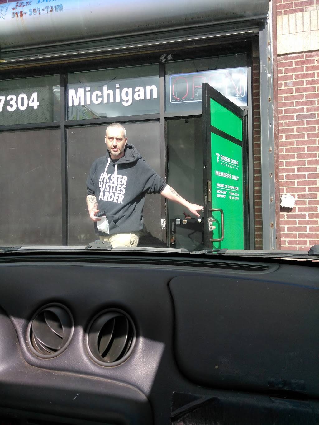 Subway | restaurant | 7300 Michigan Ave, Detroit, MI 48210, USA | 3132976690 OR +1 313-297-6690