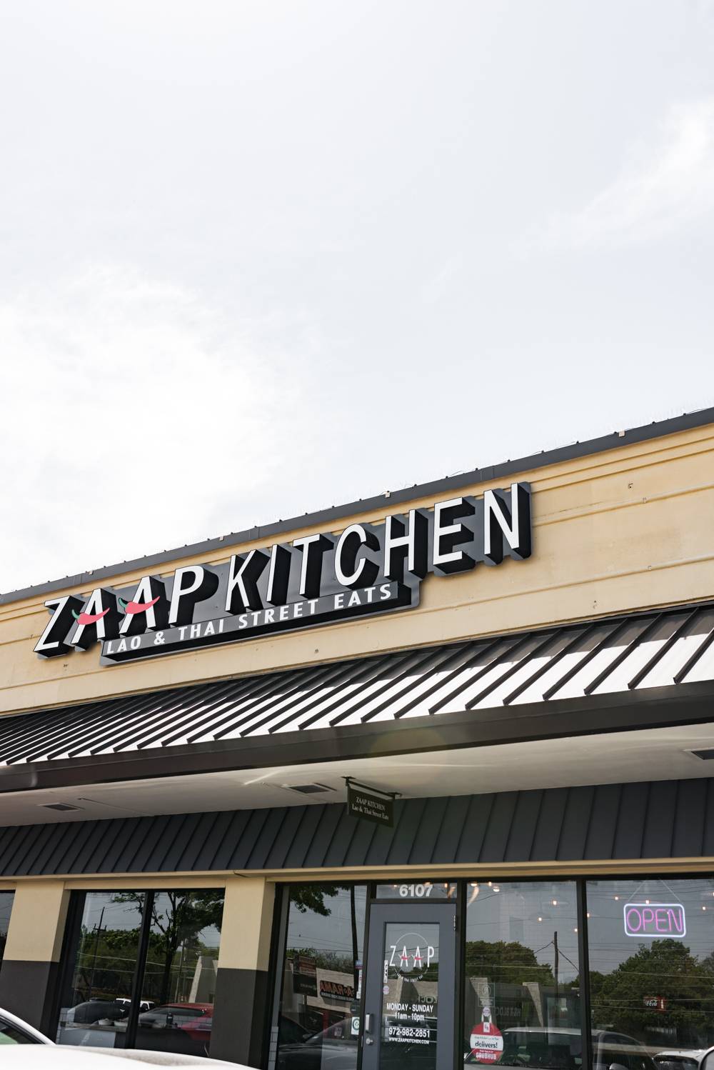 Zaap Kitchen Lao & Thai Street Eats | restaurant | 6107 Greenville Ave, Dallas, TX 75206, USA | 9729822851 OR +1 972-982-2851