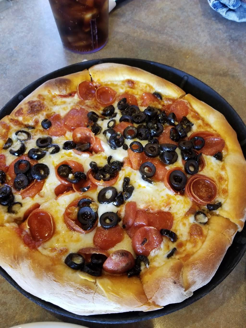 DeVinos Pizza & Pasta | restaurant | 1850, 2221 Morello Ave, Pleasant Hill, CA 94523, USA | 9256896666 OR +1 925-689-6666