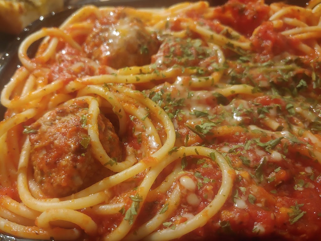 Moes Pizza and More | meal takeaway | 2293 International Blvd, Oakland, CA 94606, USA | 5104793609 OR +1 510-479-3609