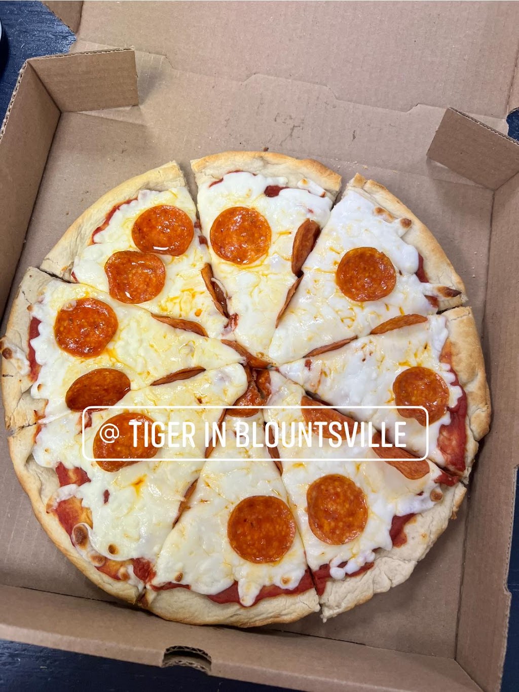 TIGER in Blountsville | meal takeaway | 68644 Main St S, Blountsville, AL 35031, USA | 2054568494 OR +1 205-456-8494