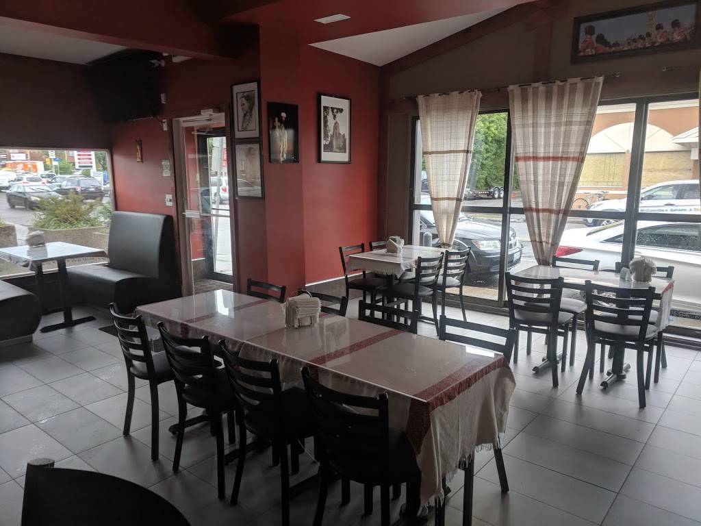 Habesha Restaurant | restaurant | 99 Montreal Rd, Vanier, ON K1L 6E8, Canada | 6137616120 OR +1 613-761-6120