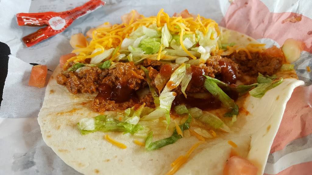 Taco Bell | meal takeaway | 4523 Mahoning Ave, Austintown, OH 44515, USA | 3302705458 OR +1 330-270-5458