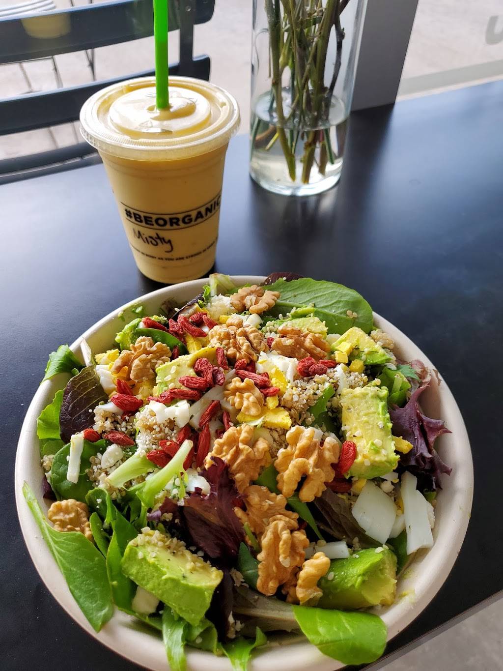 Clean Juice | restaurant | 5810 N Classen Blvd, Oklahoma City, OK 73118, USA | 4052527515 OR +1 405-252-7515