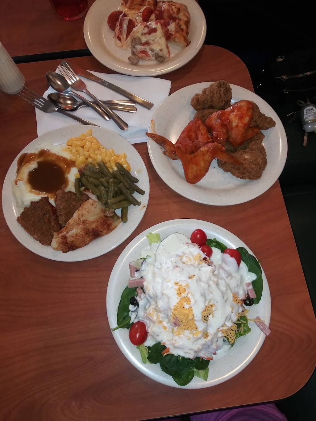 Ponderosa | restaurant | 1585 N State St, Greenfield, IN 46140, USA | 3174627055 OR +1 317-462-7055