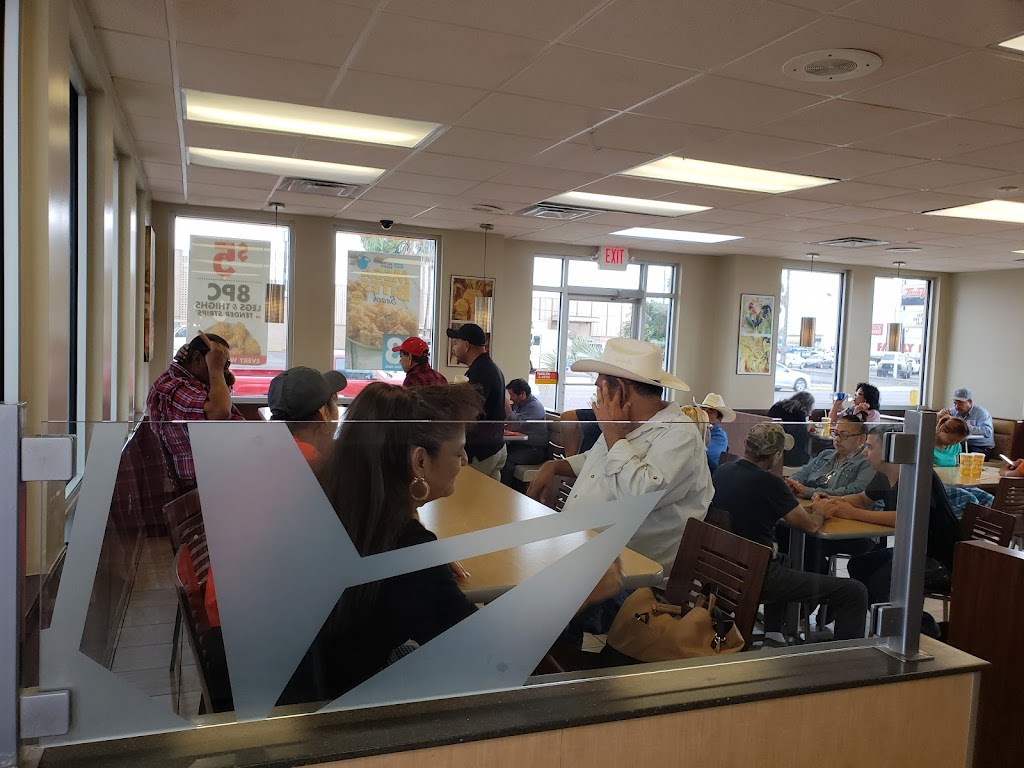 Churchs Texas Chicken | restaurant | 921 W Tyler Ave, Harlingen, TX 78550, USA | 9564237494 OR +1 956-423-7494