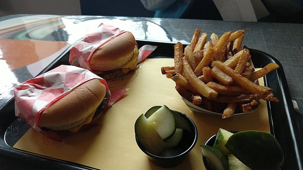 Nonla Burger | restaurant | 2103 S Burdick St, Kalamazoo, MI 49001, USA | 2694432270 OR +1 269-443-2270