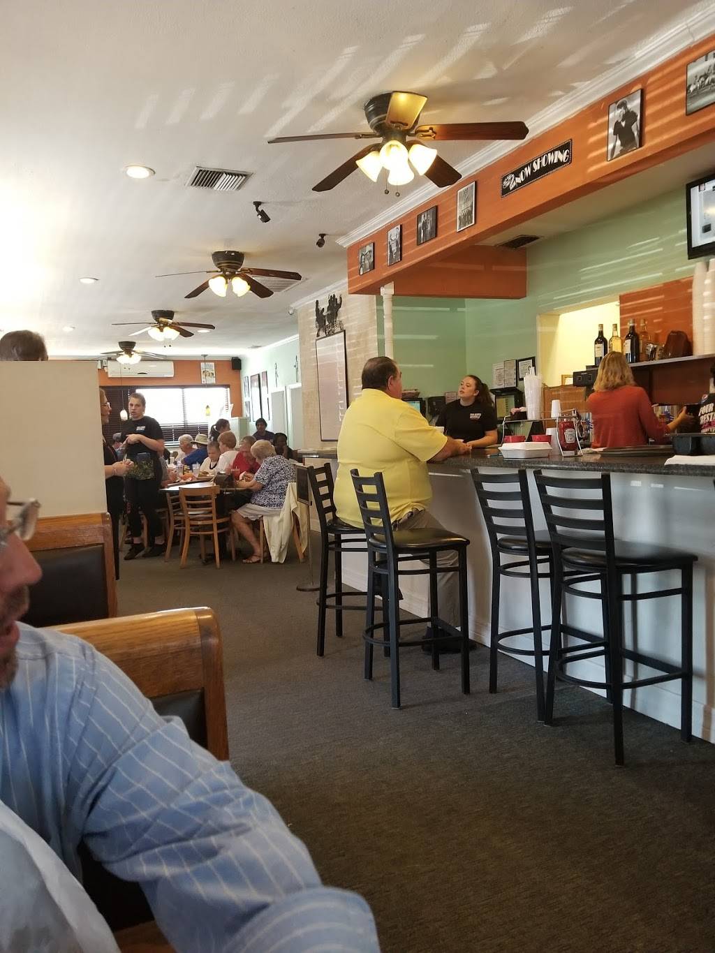 Four Seasons Restaurant | restaurant | 5298 US-27, Frostproof, FL 33843, USA | 8636352951 OR +1 863-635-2951