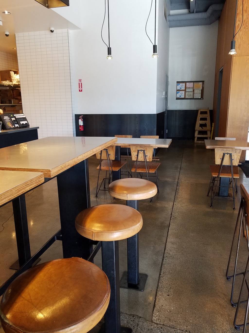 Chipotle Mexican Grill | restaurant | 2298 Foothill Blvd Ste C, La Verne, CA 91750, USA | 9095756878 OR +1 909-575-6878