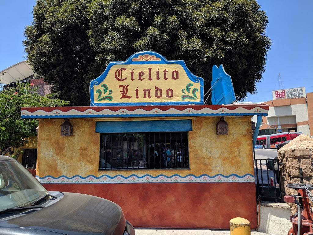 Cielito Lindo | restaurant | E-23 Olvera St, Los Angeles, CA 90012, USA | 2136874391 OR +1 213-687-4391