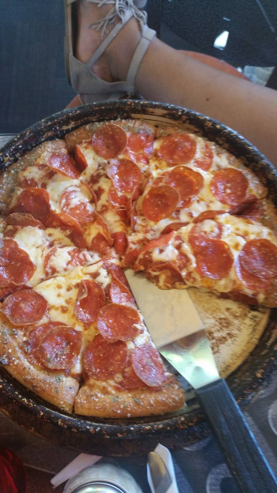 Pizza Hut | meal takeaway | 26800 Plymouth Rd, Redford Charter Twp, MI 48239, USA | 3139370002 OR +1 313-937-0002