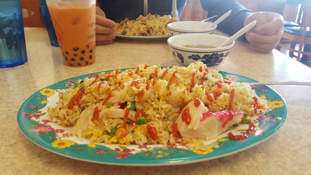 Vietnamese & Chinese Noodle House | restaurant | 600 E 8th St #5, National City, CA 91950, USA | 6194775643 OR +1 619-477-5643