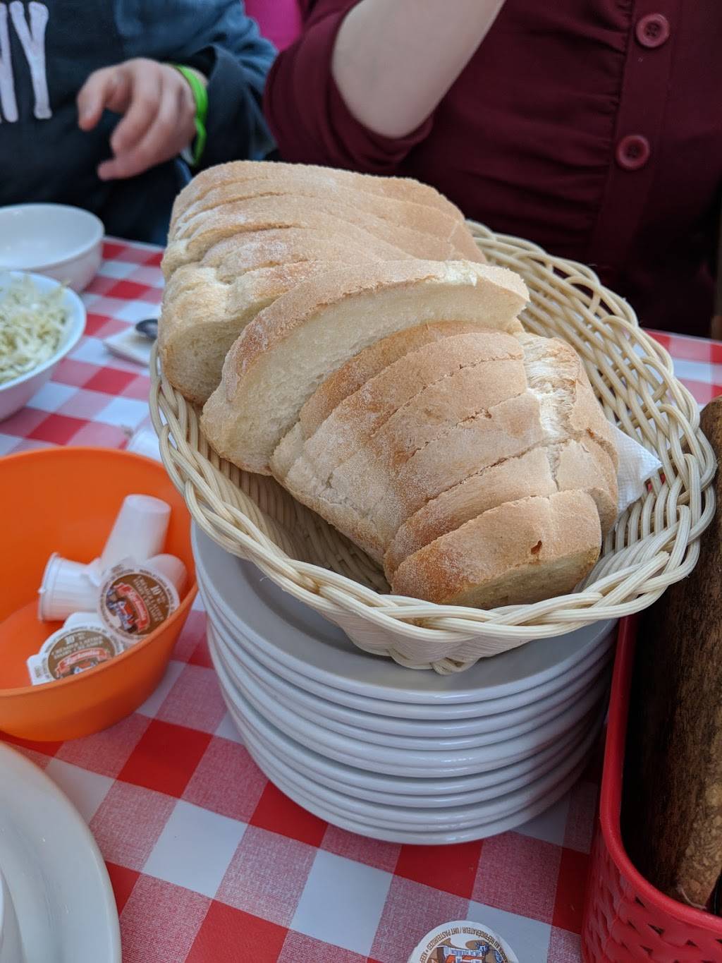 Le Chalet des Érables | restaurant | 384 Montée Gagnon, Sainte-Anne-des-Plaines, QC J0N 1H0, Canada | 4504780822 OR +1 450-478-0822