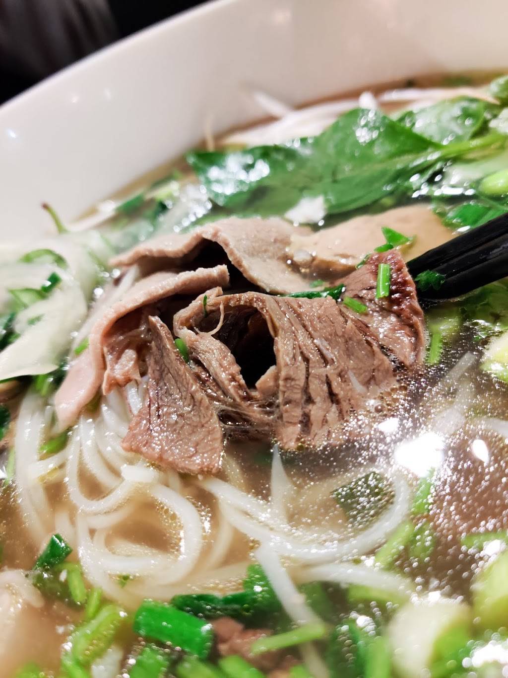 Pho Noodle Station | restaurant | 4330 E New York St, Aurora, IL 60504, USA | 6306184599 OR +1 630-618-4599