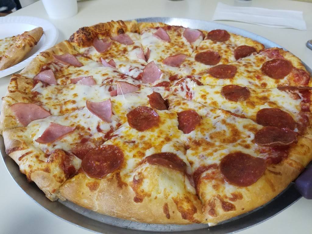 Papas Pizza To Go | meal delivery | 201-C Island Ford Rd, Maiden, NC 28650, USA | 8284280507 OR +1 828-428-0507