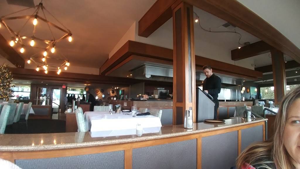 Chart House | restaurant | 5700 SW Terwilliger Blvd, Portland, OR 97239, USA | 5032466963 OR +1 503-246-6963