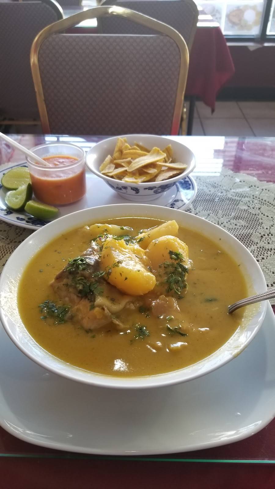 Mi Lindo Ecuador Restaurant & Fish Market | restaurant | 182 Bloomfield Ave, Newark, NJ 07104, USA | 9734838363 OR +1 973-483-8363