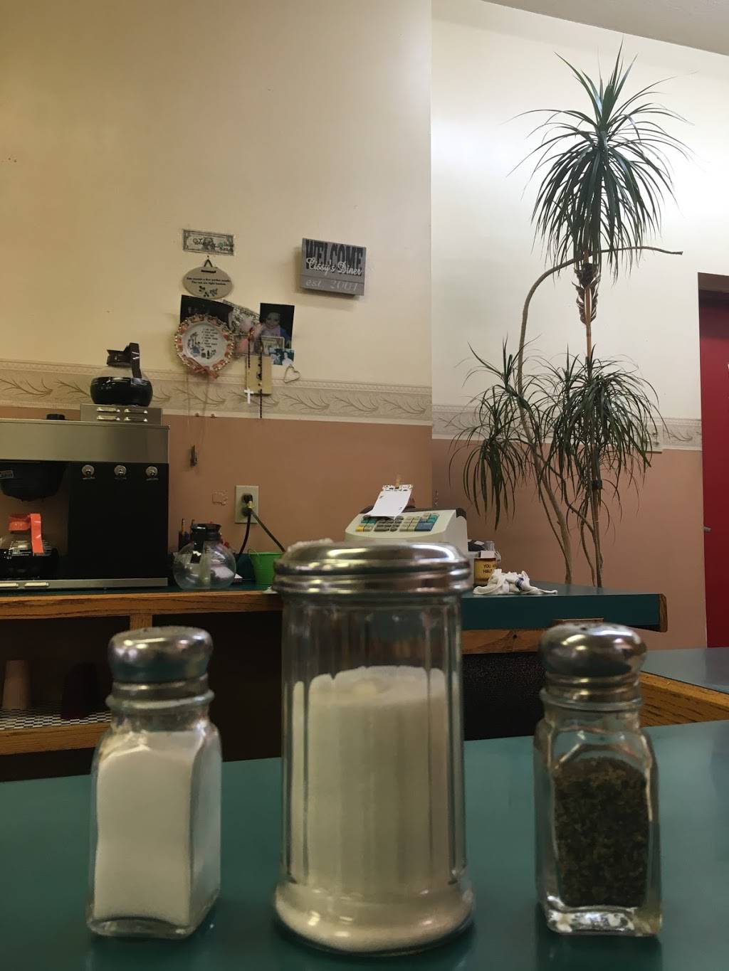 Cissys Diner | restaurant | 465 W Park Ave, Barberton, OH 44203, USA | 3303440531 OR +1 330-344-0531