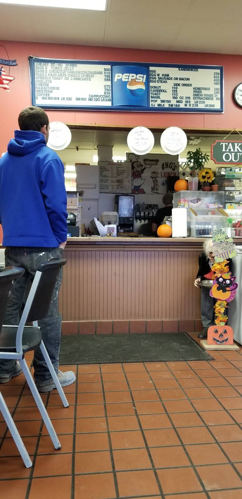 Angs Lunch Car | restaurant | 1501 Clinton St, Buffalo, NY 14206, USA | 7168228518 OR +1 716-822-8518