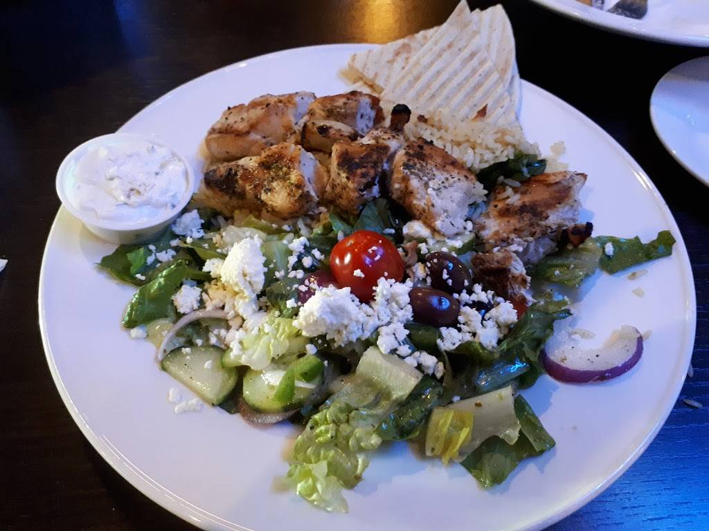 Red Rock Canyon | restaurant | 365 N Front St, Belleville, ON K8P 5A5, Canada | 6139668210 OR +1 613-966-8210