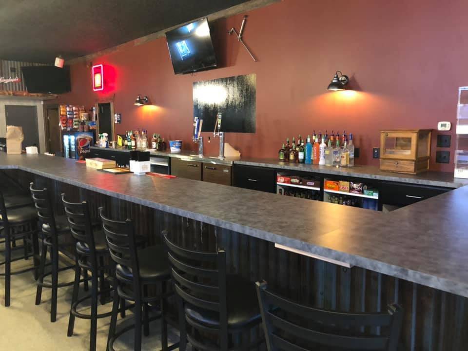 Shadys Silver Spur | restaurant | 133 Maine St, St Martin, MN 56376, USA | 3205482900 OR +1 320-548-2900