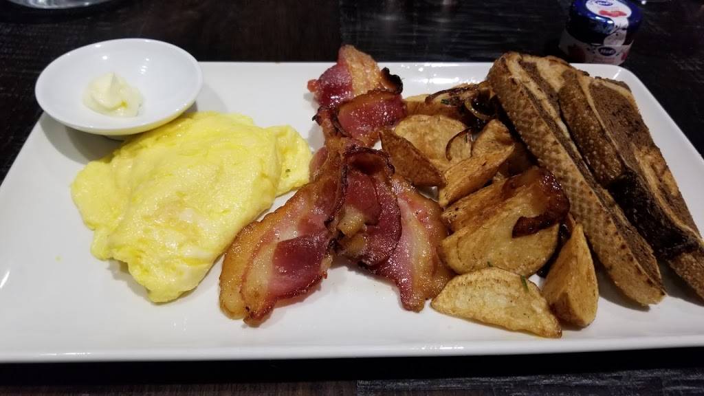 Tavernonna Italian Kitchen | restaurant | 106 W 12th St, Kansas City, MO 64105, USA | 8163464410 OR +1 816-346-4410