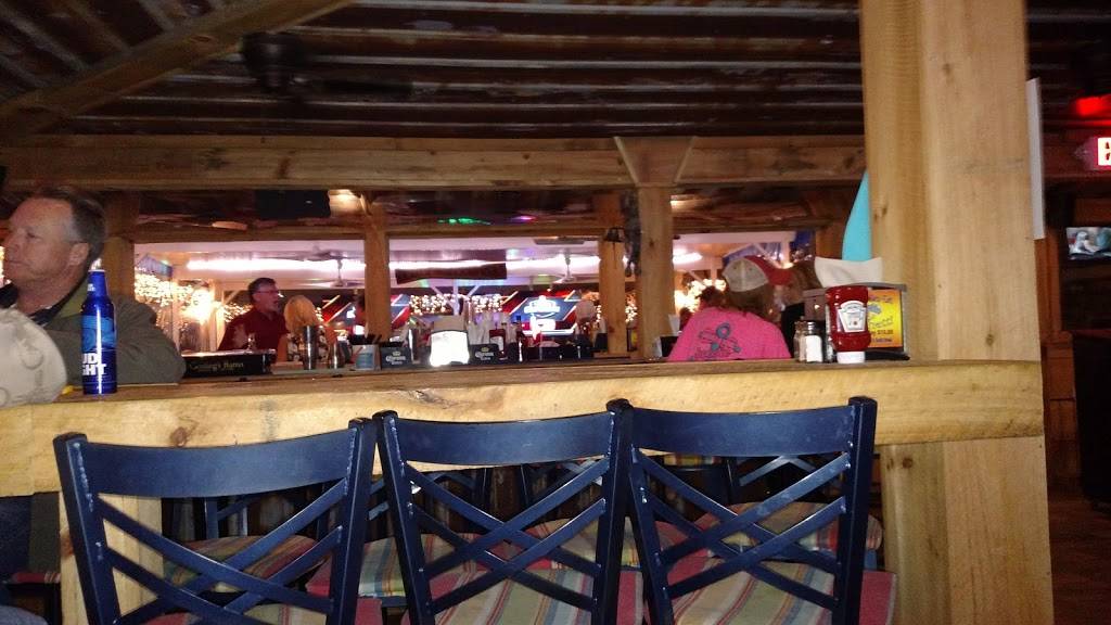 Twisted Oar | restaurant | 6900 Lanier Islands Pkwy, Buford, GA 30518, USA | 6787147572 OR +1 678-714-7572