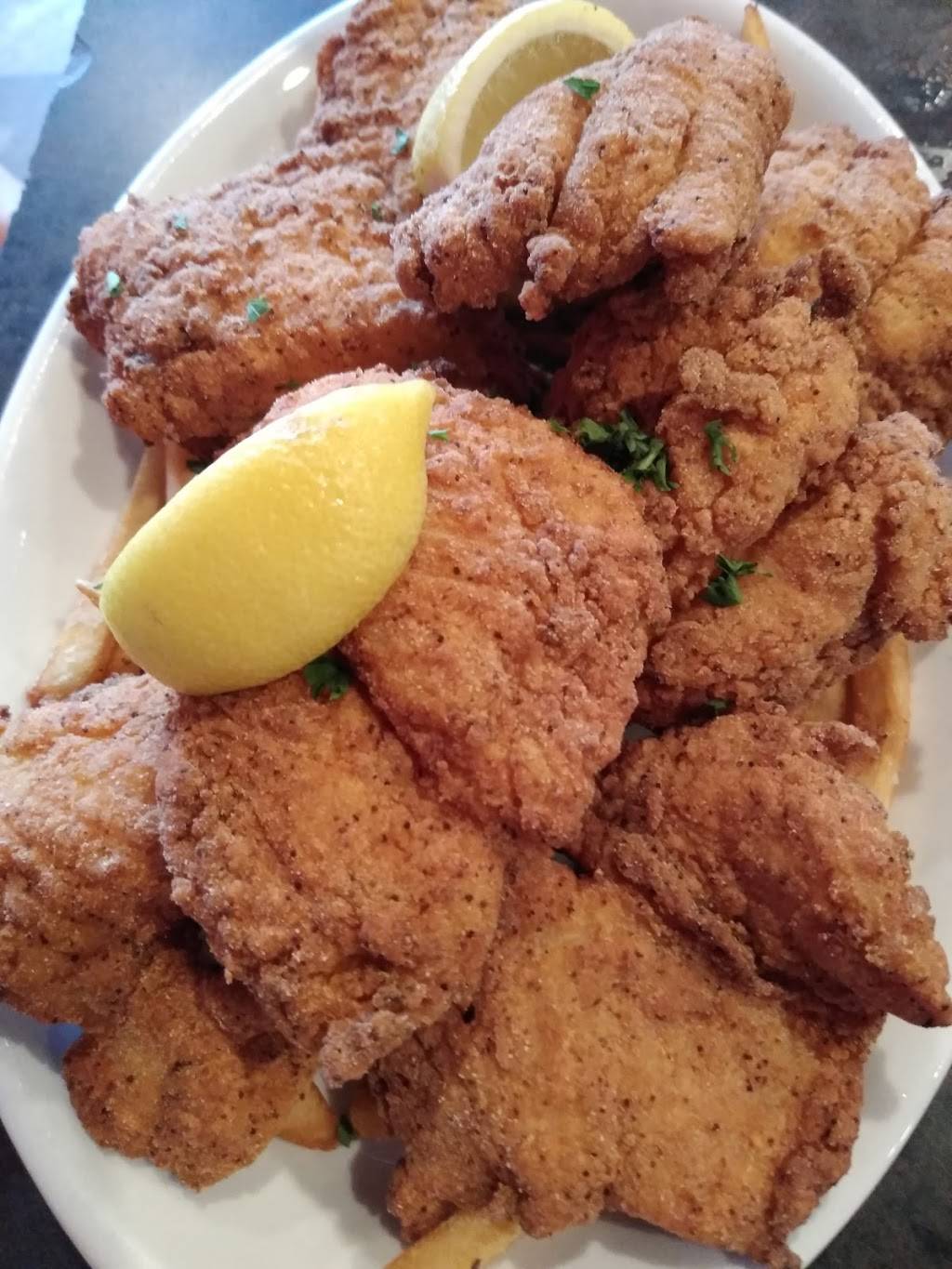 Crave | restaurant | 3201 E Judge Perez Dr, Meraux, LA 70075, USA | 5046763697 OR +1 504-676-3697