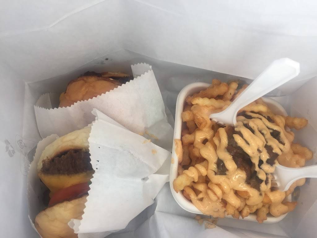 Chubbies Burgers | restaurant | 960 Auahi St, Honolulu, HI 96814, USA | 8082917867 OR +1 808-291-7867