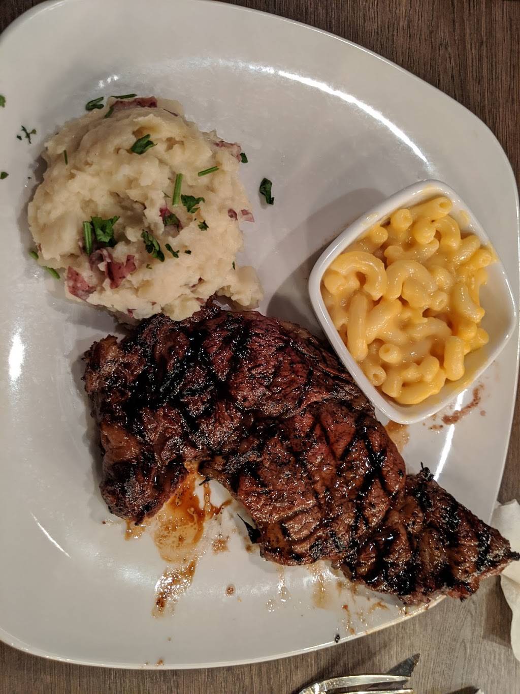 Texas Steak & Ale House | restaurant | 3585 Riverside Dr, Danville, VA 24541, USA | 4342150090 OR +1 434-215-0090
