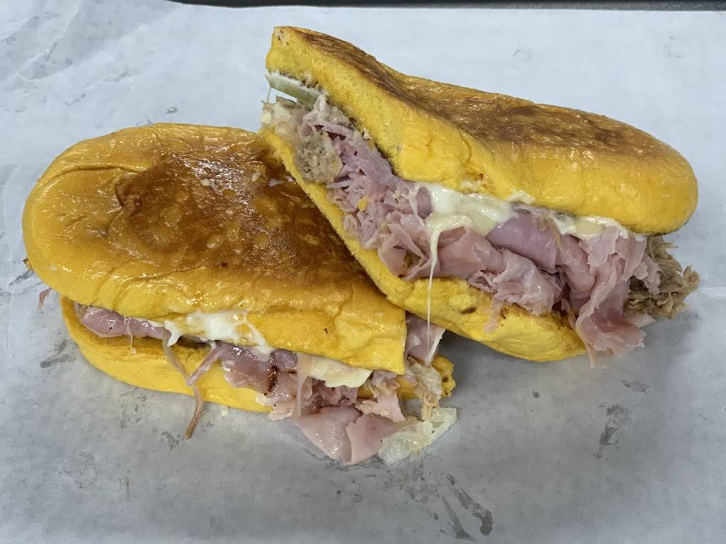 El Jefes Cafe Tostada | cafe | 5317 Gunn Hwy, Tampa, FL 33624, USA | 8135155289 OR +1 813-515-5289