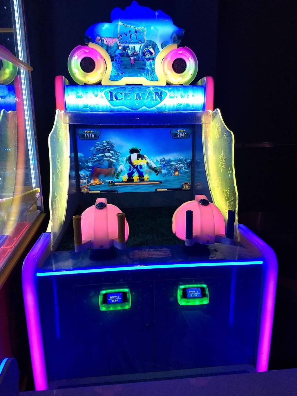 Main Event Avon | restaurant | 35605 Chester Rd, Avon, OH 44011, USA | 4403980611 OR +1 440-398-0611