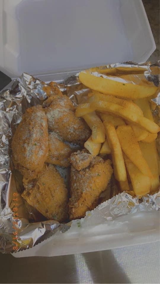 Burtons Grill & Bar of Alexandria | restaurant | 6452 Old Beulah St, Alexandria, VA 22315, USA | 7039221730 OR +1 703-922-1730