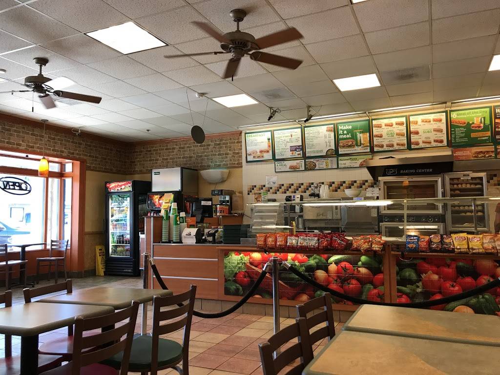 Subway | restaurant | 901 N Carpenter Rd, Crossroads Shopping Ctr Suite 20, Modesto, CA 95351, USA | 2095227827 OR +1 209-522-7827