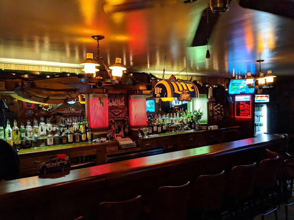 Reds Tavern & Pizzeria | restaurant | 19620 IL-173, Harvard, IL 60033, USA | 8159434951 OR +1 815-943-4951