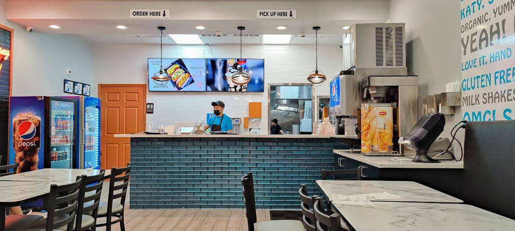 OMG! BURGER | restaurant | 8854 Spring Cypress Rd, Spring, TX 77379, USA | 8327617183 OR +1 832-761-7183