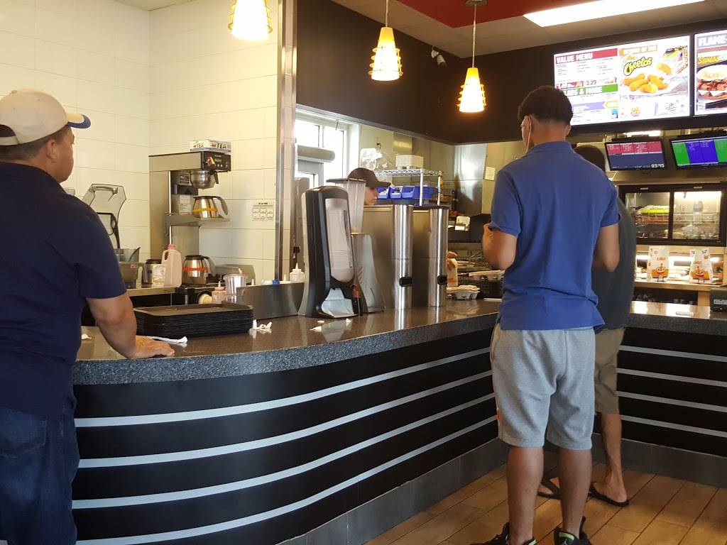 Burger King | restaurant | 7605 Tonnelle Ave, North Bergen, NJ 07047, USA | 7322488200 OR +1 732-248-8200