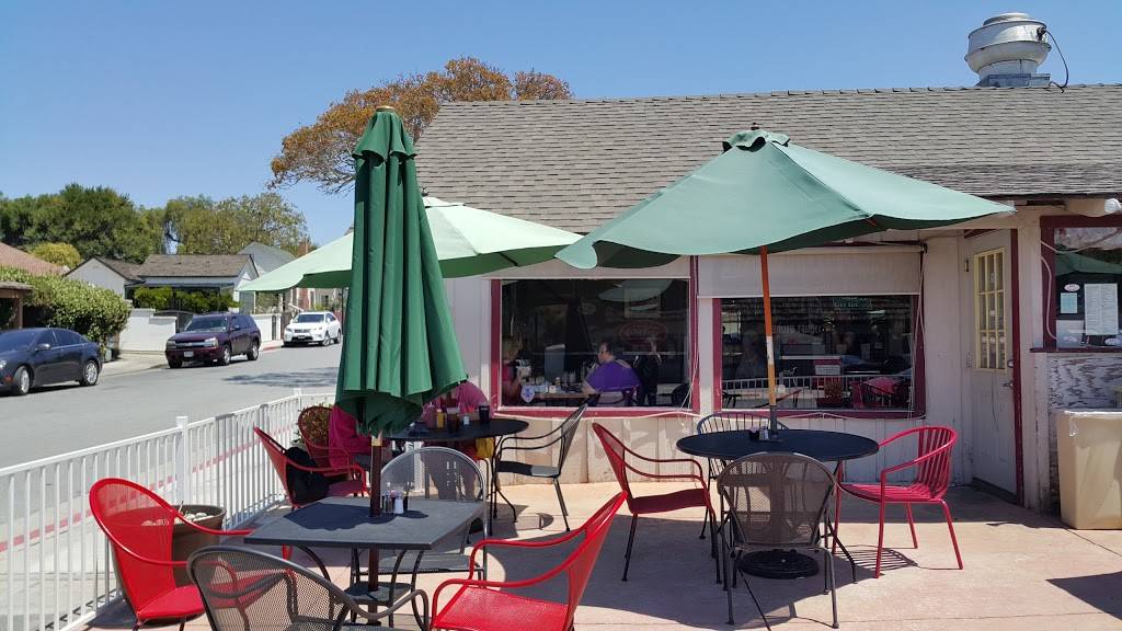 J Js Homemade Burgers | meal takeaway | 100 The Alameda, San Juan Bautista, CA 95045, USA | 8316231748 OR +1 831-623-1748