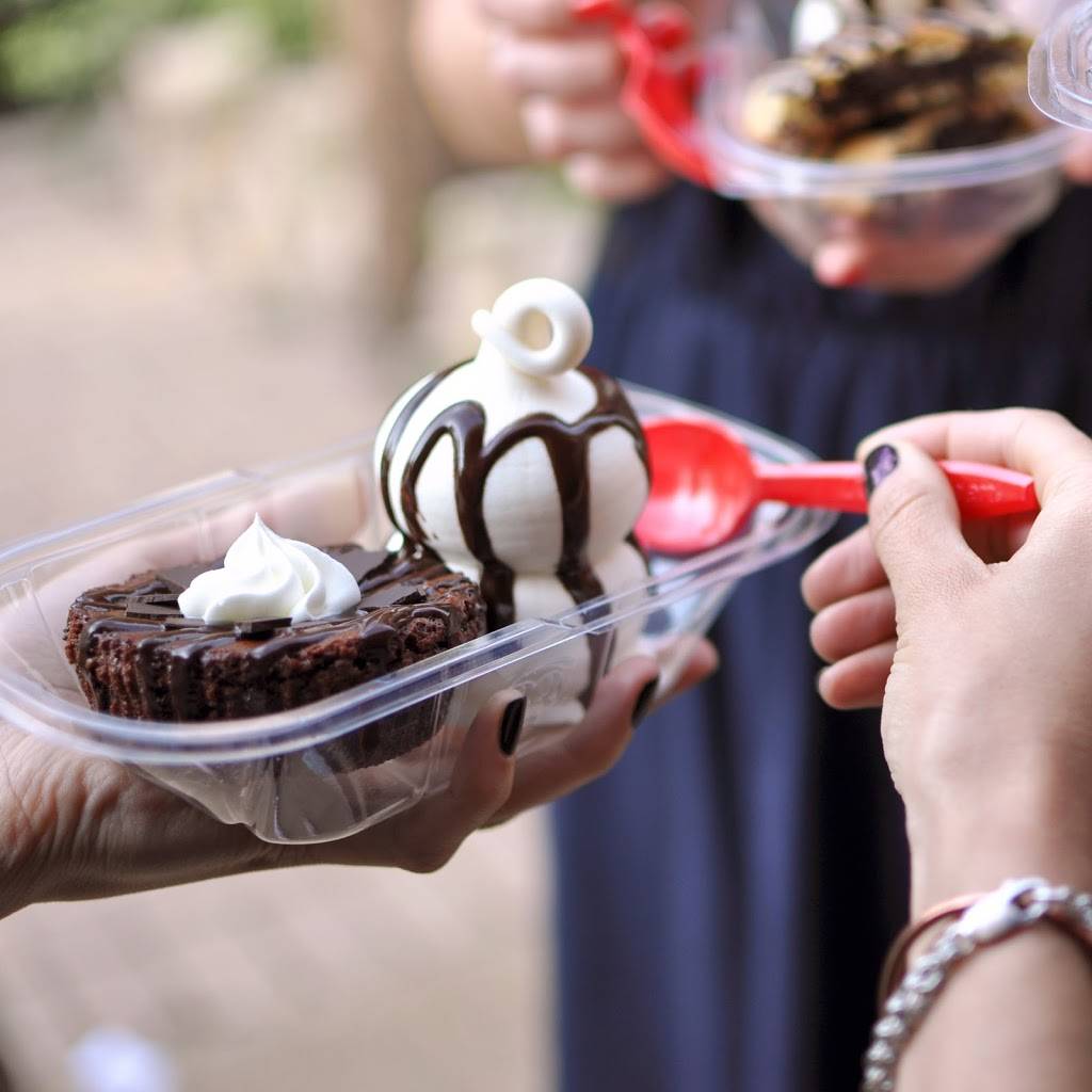 Dairy Queen Grill & Chill | restaurant | 27418 Juban Rd, Denham Springs, LA 70726, USA | 2252718800 OR +1 225-271-8800