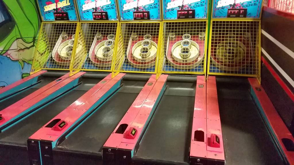 Fun Station USA | restaurant | 40 Rocklyn Ave, Lynbrook, NY 11563, USA | 5165997757 OR +1 516-599-7757