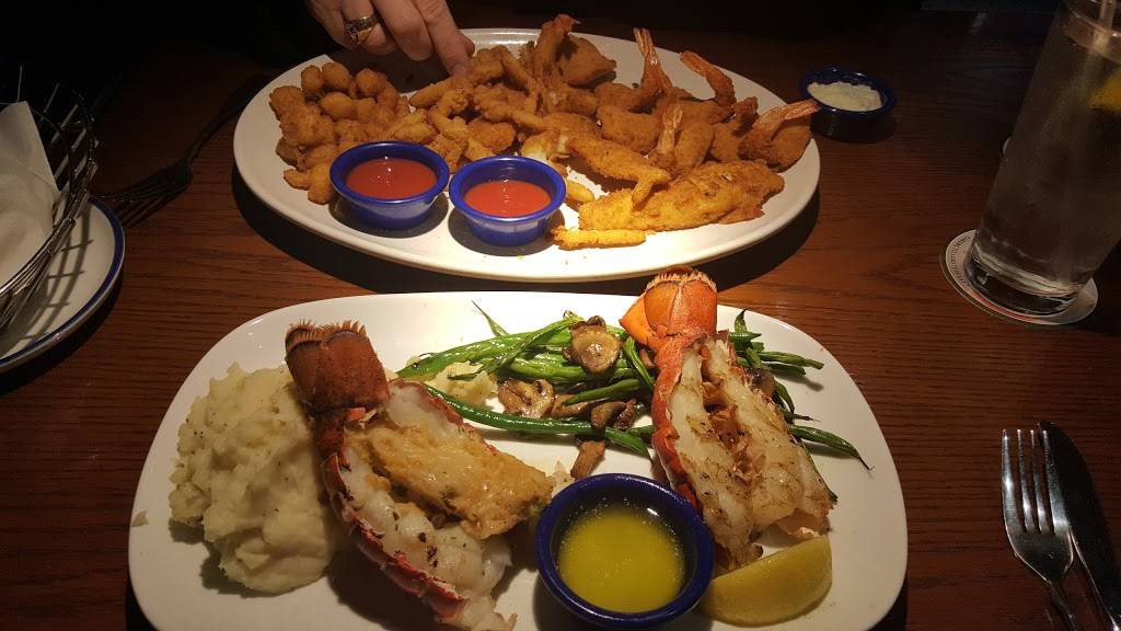 Red Lobster | restaurant | 3425 Candlers Mountain Rd, Lynchburg, VA 24502, USA | 4348470178 OR +1 434-847-0178