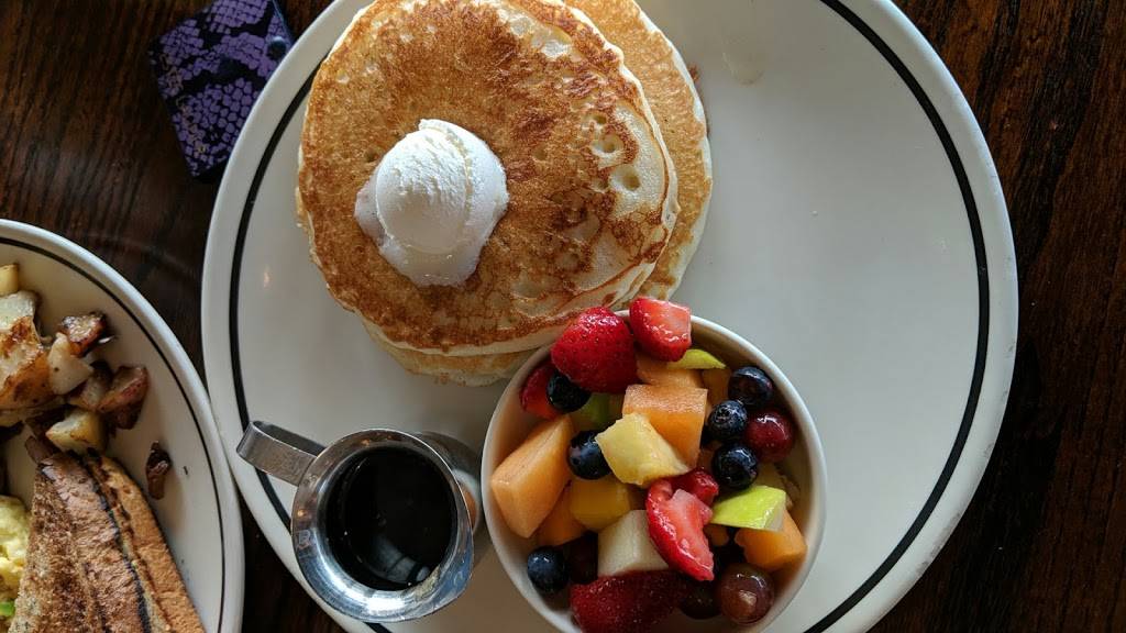 Corner Bakery Cafe | bakery | 3903B, 3903B Fair Ridge Dr, Fairfax, VA 22033, USA | 7039348703 OR +1 703-934-8703