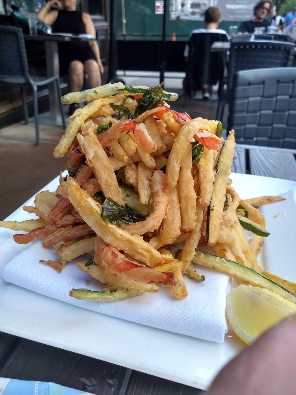 Sociale | restaurant | 72 Henry St, Brooklyn, NY 11201, USA | 7185763588 OR +1 718-576-3588