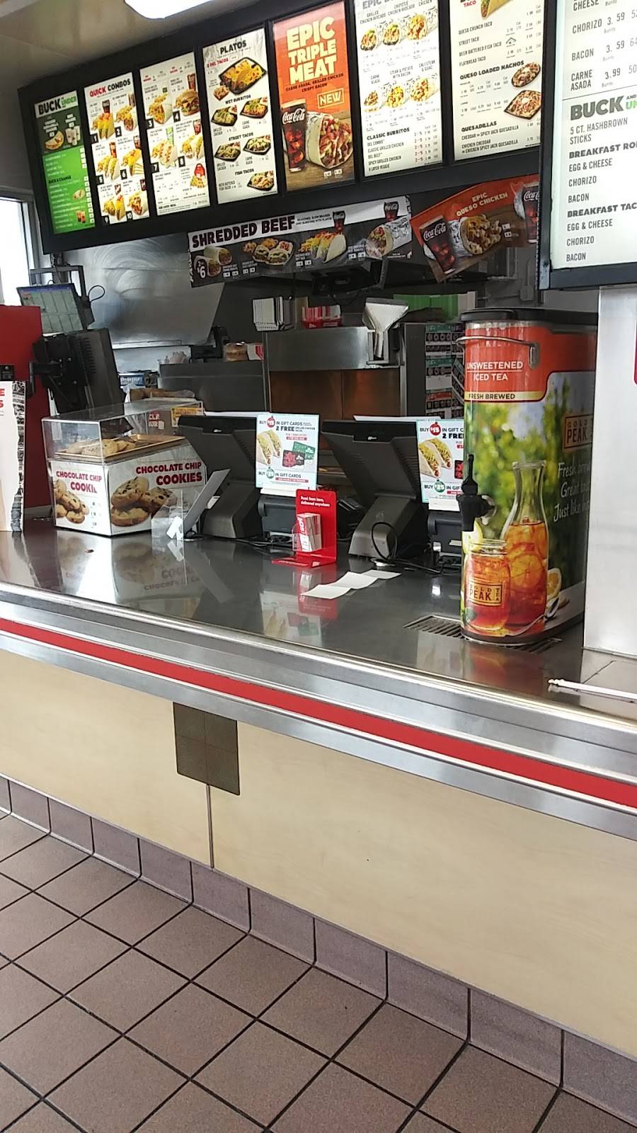 Del Taco | meal takeaway | 2900 S Main St, Santa Ana, CA 92707, USA | 7149790037 OR +1 714-979-0037