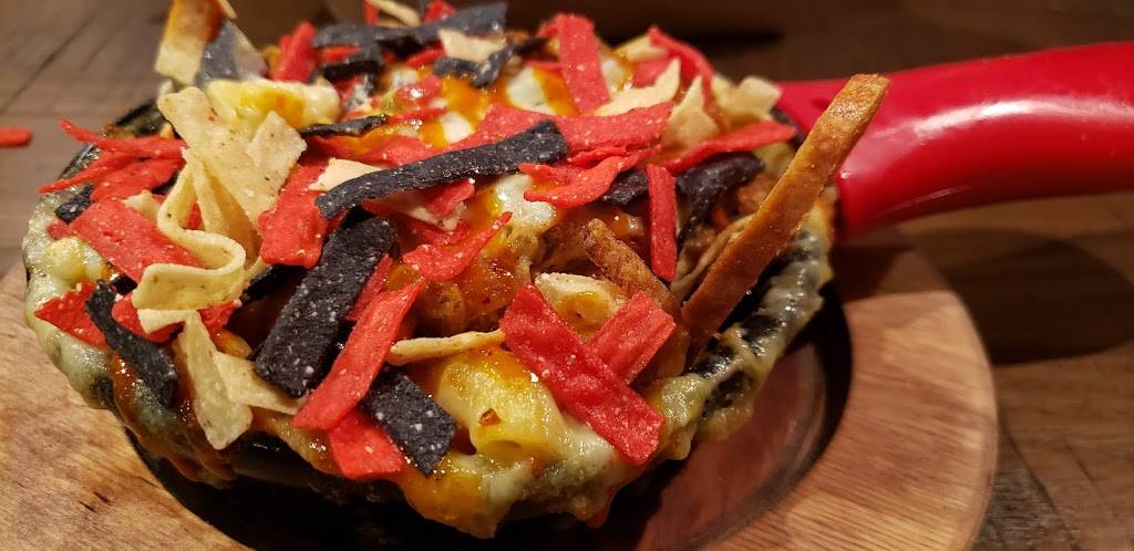 MACS (Macaroni And Cheese Shop) Oak Creek | restaurant | 120 W Town Square Way STE 500, Oak Creek, WI 53154, USA | 4142157733 OR +1 414-215-7733