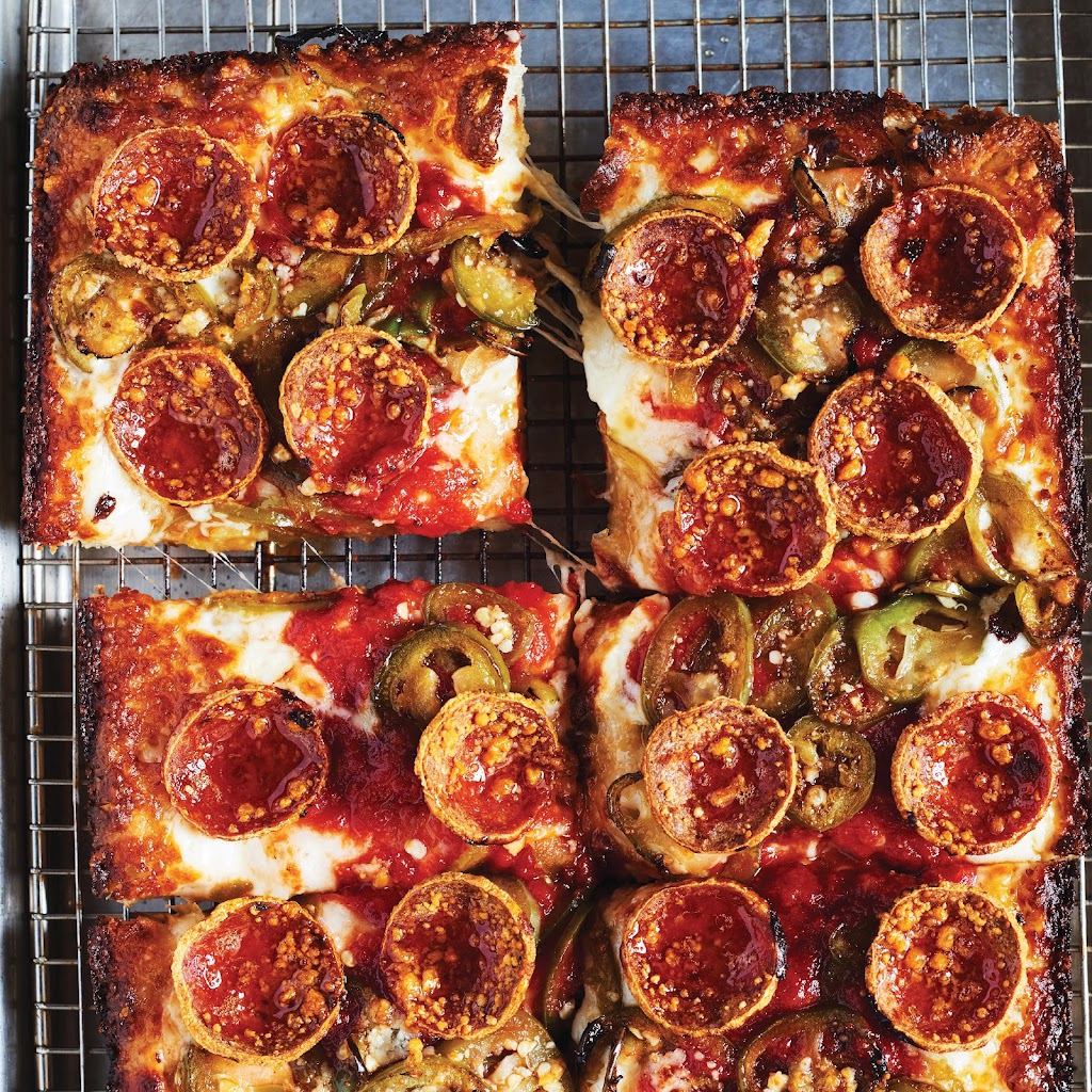 Emmy Squared: Plaza Midwood, Charlotte, NC | restaurant | 1508 Central Ave, Charlotte, NC 28205, USA | 7046720993 OR +1 704-672-0993